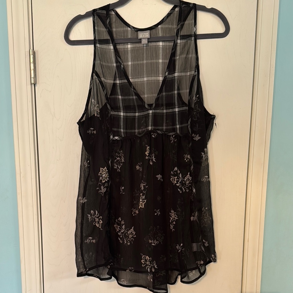 Converse‎ Black Sheer Floral Camisole Top size xl